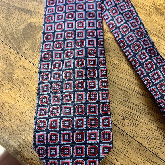 Stylish Geometric Patterned Tie - Picture 4 of 4